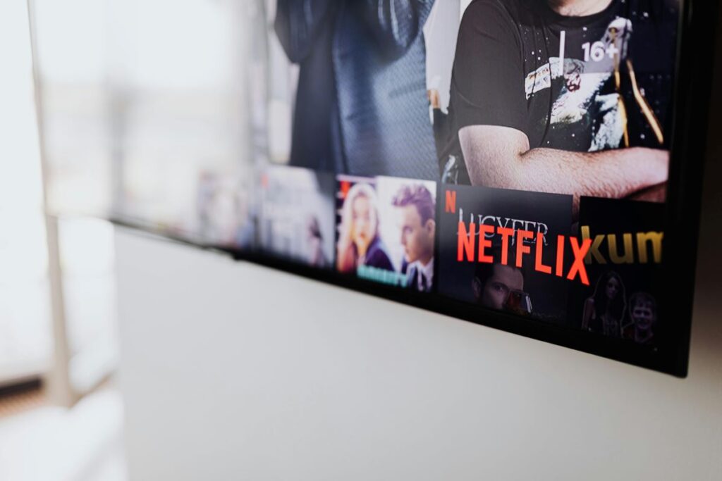 Sottotitolaggio e adattamento per Netflix e Prime: come entrare nell’industria audiovisiva